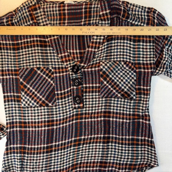 Plaid V-Neck Women's Top Medium - Picture 5 of 9